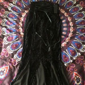 Widow high waisted maxi skirt